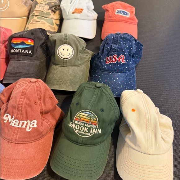 Assorted Baseball Caps Collection - Picture 4 of 4